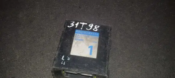 Toyota Avensis T220 Other control units/modules 8865005050