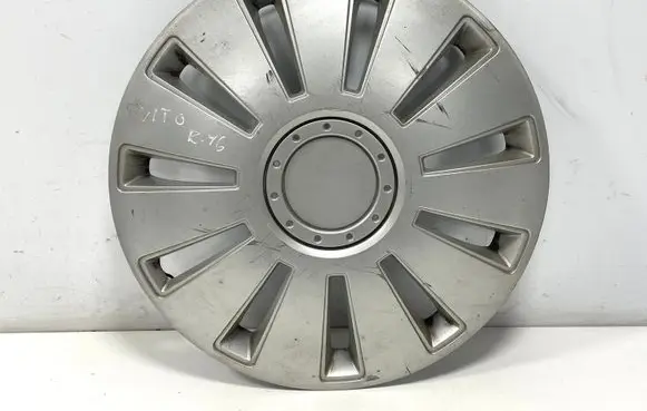 Mercedes-Benz Vito Viano W639 R16 wheel hub/cap/trim 
