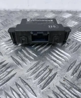 Volkswagen PASSAT B6 Gateway control module 3C0907530E