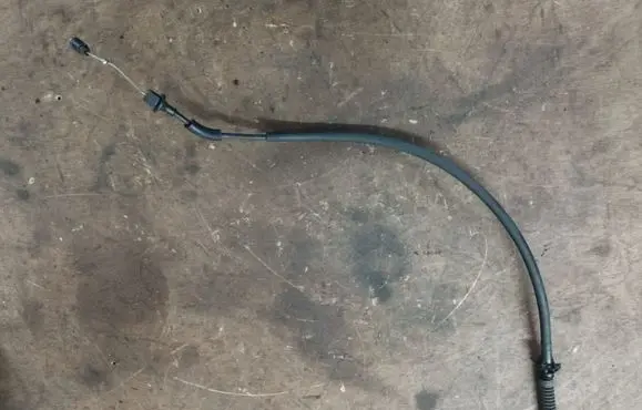 Dodge Durango I Throttle cable 53031592