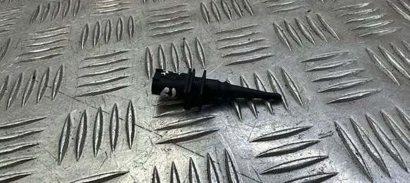 BMW X1 E84 Outside/exterior temperature sensor 65816936953
