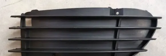 Opel Omega B2 Front bumper lower grill 90458186 1402903 90477669