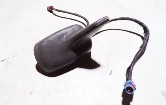 Audi A6 Allroad C6 Aerial GPS antenna 4F9035503H