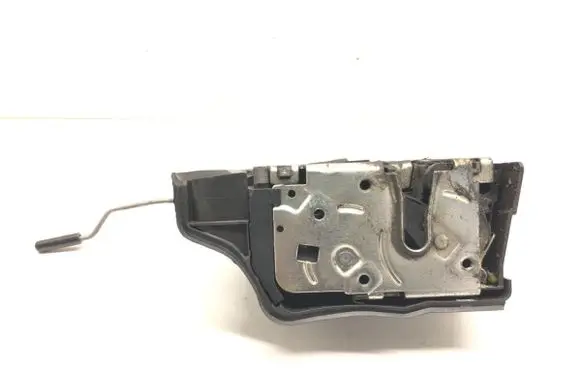 BMW X5 E53 Front door lock 8402537