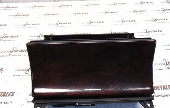 Ashtray (front)