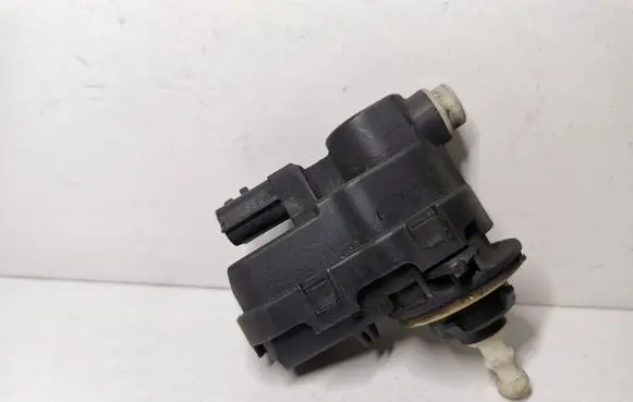 Headlight level adjustment motor
