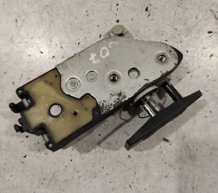 Peugeot 607 Tailgate/trunk/boot lock/catch/latch
