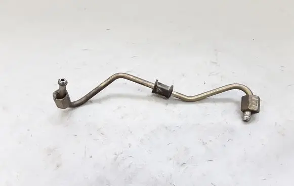 Hyundai Sonata Fuel injector supply line/pipe NOCODE
