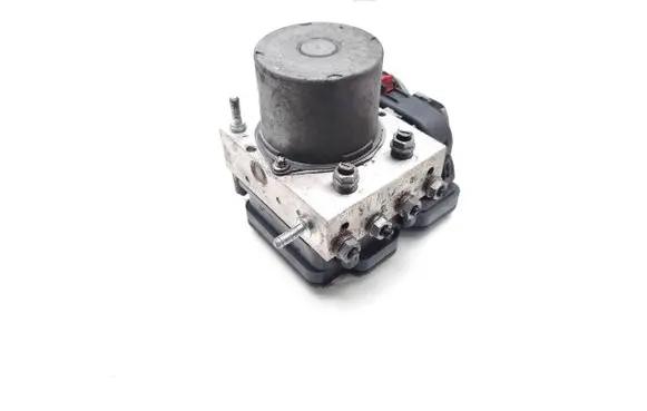 Skoda Fabia Mk3 (NJ) ABS Pump 6C0614517R 0265956084 6C0907379R