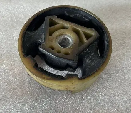 Volkswagen Golf VIII Engine mount vacuum valve 5QD199868 5Q0199868