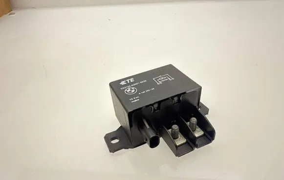 BMW 3 G20 G21 Coolant fan relay 9198302 V23132A2001X030 442223