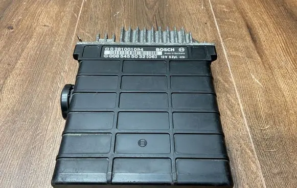 Mercedes-Benz E W124 Engine control unit/module 0085455032 0281001094