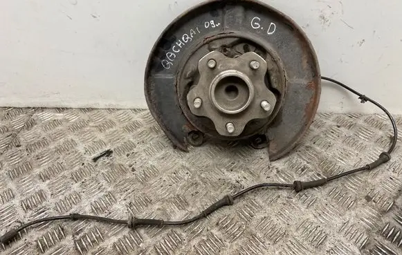 Nissan Qashqai Rear wheel hub