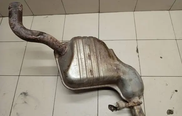 Volvo V70 Rear muffler/silencer tail pipe 9280WM