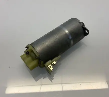 Mercedes-Benz S W221 Seat adjustment motor A2208205042 0130002581 901749101