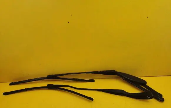 Mercedes-Benz GLC C253 Front wiper blade arm A2538200244 A2058240119 A2538202900