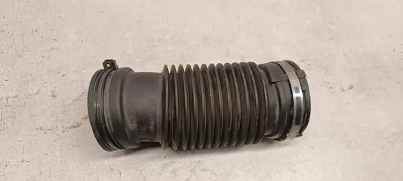 Peugeot 5008 Air intake duct part 9675087480