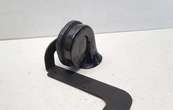 Volkswagen Touareg I Horn signal 1K0951221