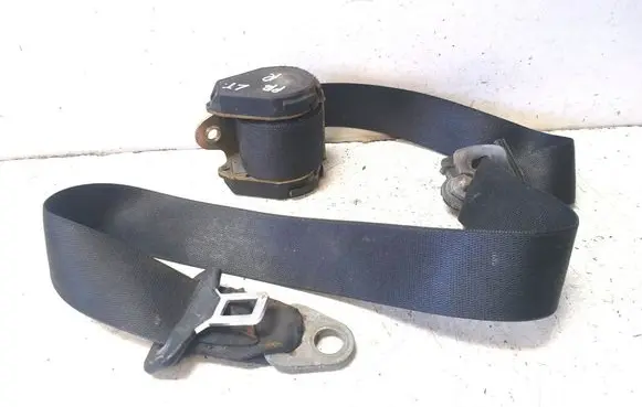 Volkswagen II LT Front seatbelt 9518000000