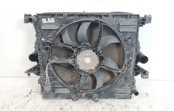 Volkswagen Amarok Radiator set 2H0121253A 2H0820411 2H0121207E