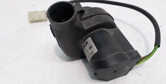 BMW 5 E39 Engine control unit/module fan 12901745182 0130002831