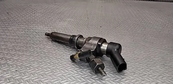 Peugeot 307 Fuel injector 9636819380