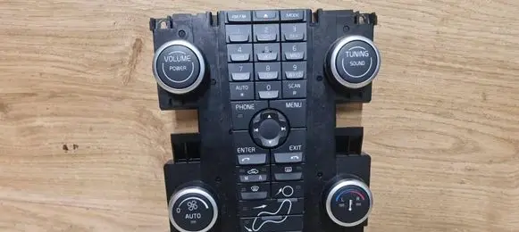 Volvo V50 Climate control unit 31324237