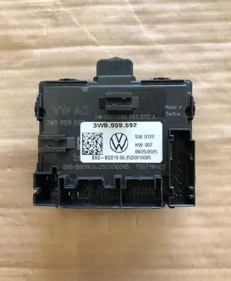 Volkswagen PASSAT B9 Door control unit/module 3WB959592 3WB959597