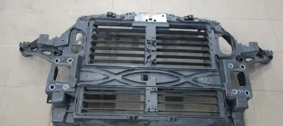 Ford Explorer Intercooler air guide/duct channel L1MB16E166BA