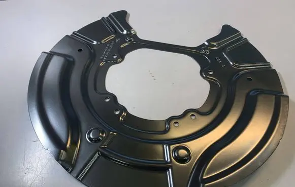 BMW X3 F25 Rear brake disc plate dust cover 6787533 34206787533