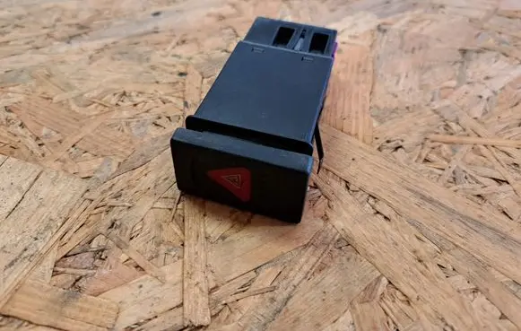 Volkswagen PASSAT B5.5 Hazard light switch 3B0953235D PA66GF30 PNT60001