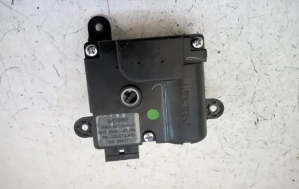 Hyundai i10 Air flap motor/actuator D332-QQ7AA