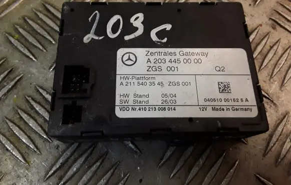Mercedes-Benz C W203 Gateway control module 2034450000 A2034450000