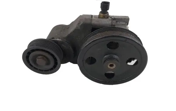 Ford Focus Power steering pump 2S413A696AA