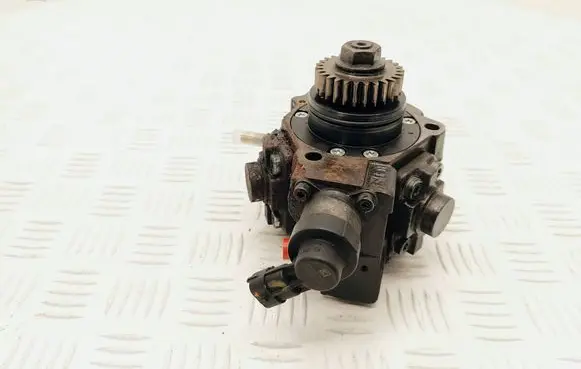 Opel Vivaro Fuel injection high pressure pump 167005114R 0445010406 HMLGT4813R