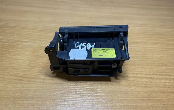 Mercedes-Benz S W221 Car ashtray 81271002 C1501