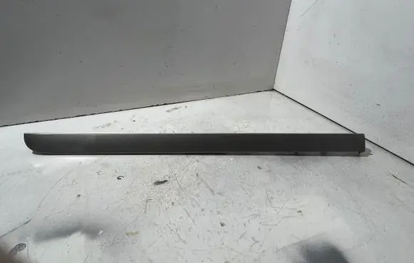 Volkswagen Touran I Dashboard glove box trim 1T1858415