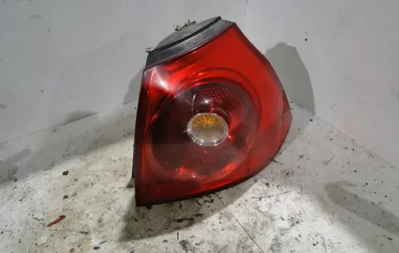 Volkswagen Golf V Rear/tail lights 1K6945096N
