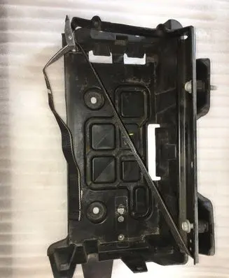 Dodge Challenger Battery tray 05112061AK