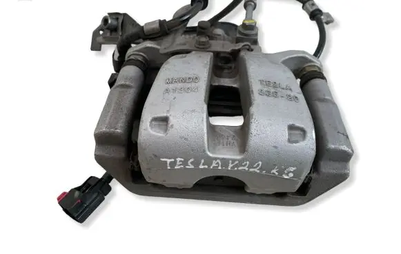 Tesla Model Y Rear brake caliper 104462300J 228878100A