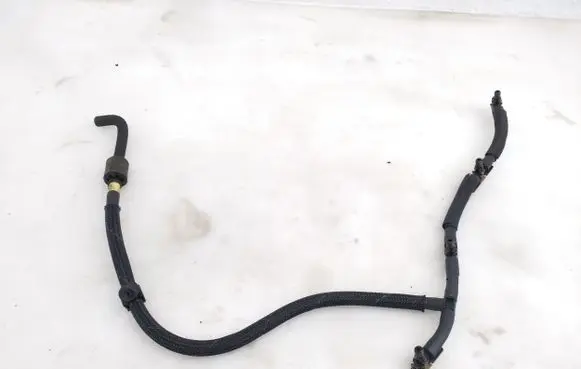 Audi A4 S4 B8 8K Fuel return line/hose 