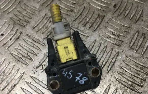 Subaru Legacy Airbag deployment crash/impact sensor 98231AG000