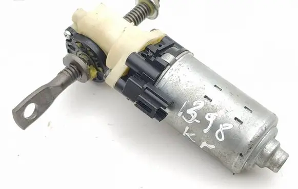 Lexus IS 220D-250-350 Seat adjustment motor 8582033020 43944010080