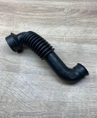 Peugeot 308 Breather/breather pipe/hose 2987000 7993280 1311825