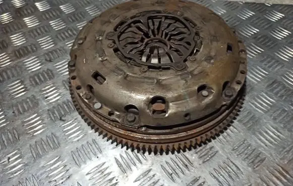 Ford Mondeo Mk III Clutch set kit 3S716477FR 3S717550HA