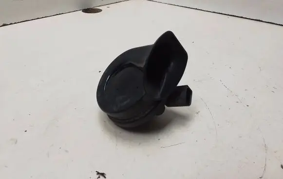 Skoda Fabia Mk1 (6Y) Horn signal E1000209
