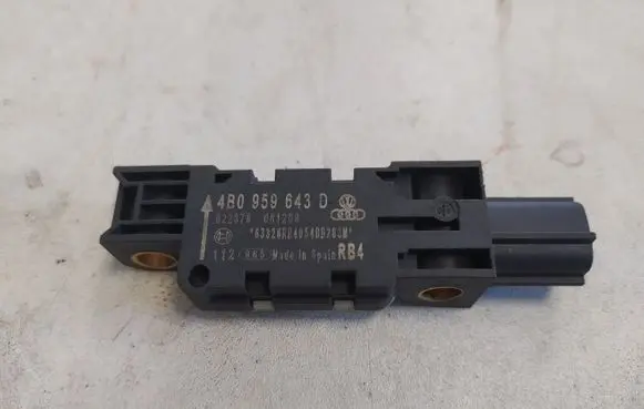 Audi A3 S3 8P Airbag deployment crash/impact sensor 4B0959643D
