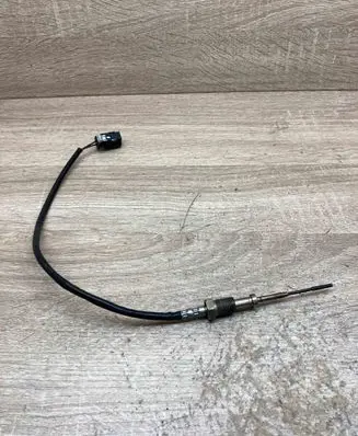 BMW 7 G11 G12 Exhaust gas temperature sensor 8570234 HU265700