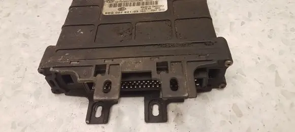 Volkswagen Golf IV Gearbox control unit/module 01M927733EQ