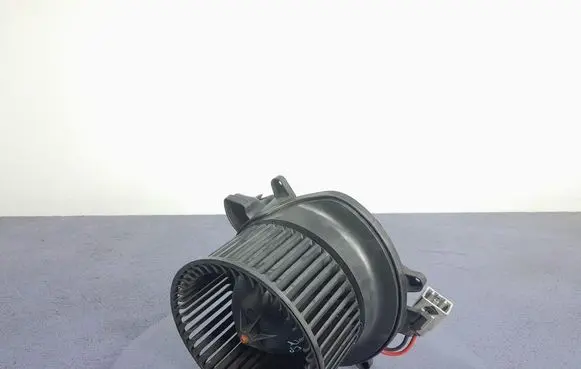 Ford Mustang I Heater fan/blower FR3B-19846-A